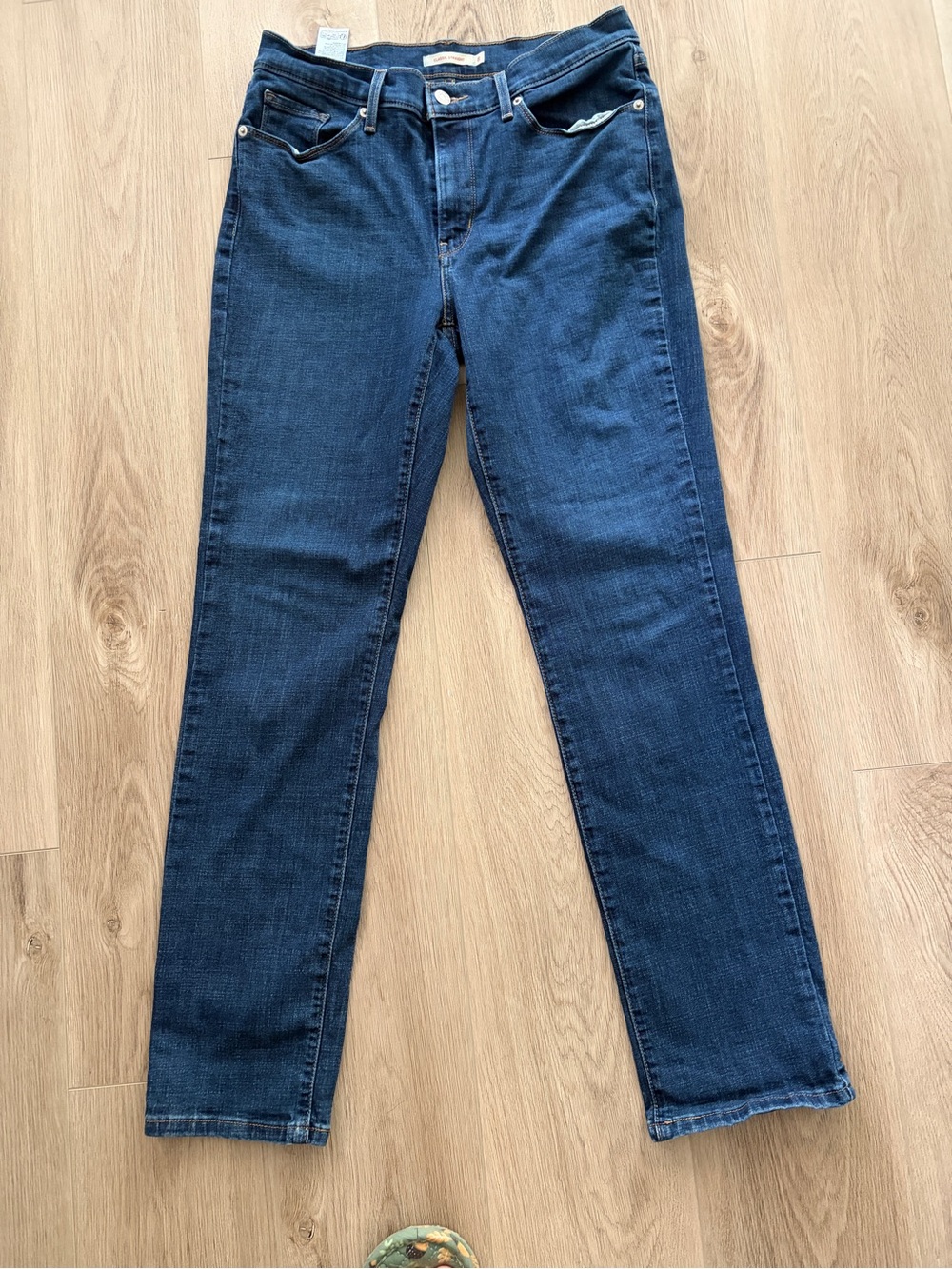 Levi's Classic Straight Women's Blue Stretch Jeans - Picture 1 of 6